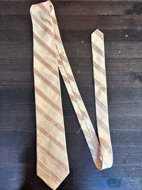 Michael Kors Striped Tie in Gold & Brown